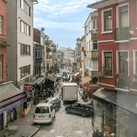 Apartment Comelivego Besiktas 1 *